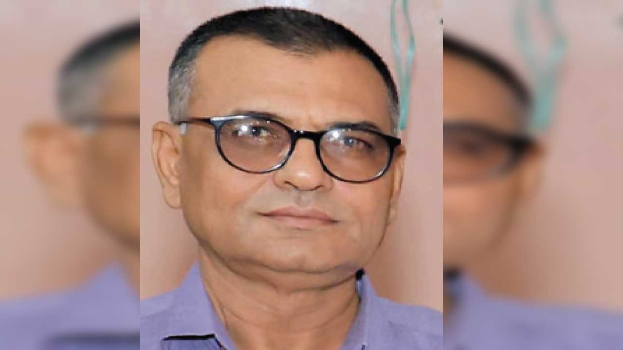 Ahmedabad:એસ્ટ્રોન નાલા પાસે બાઈક સ્લીપ થતાં શિક્ષકનું સારવારમાં મોત