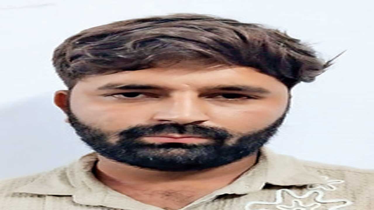 Surendranagar: ઝાલાવાડમાં દારૂના પાંચ સ્થળે દરોડા 7.58 લાખની મતા સાથે 4 પકડાયા