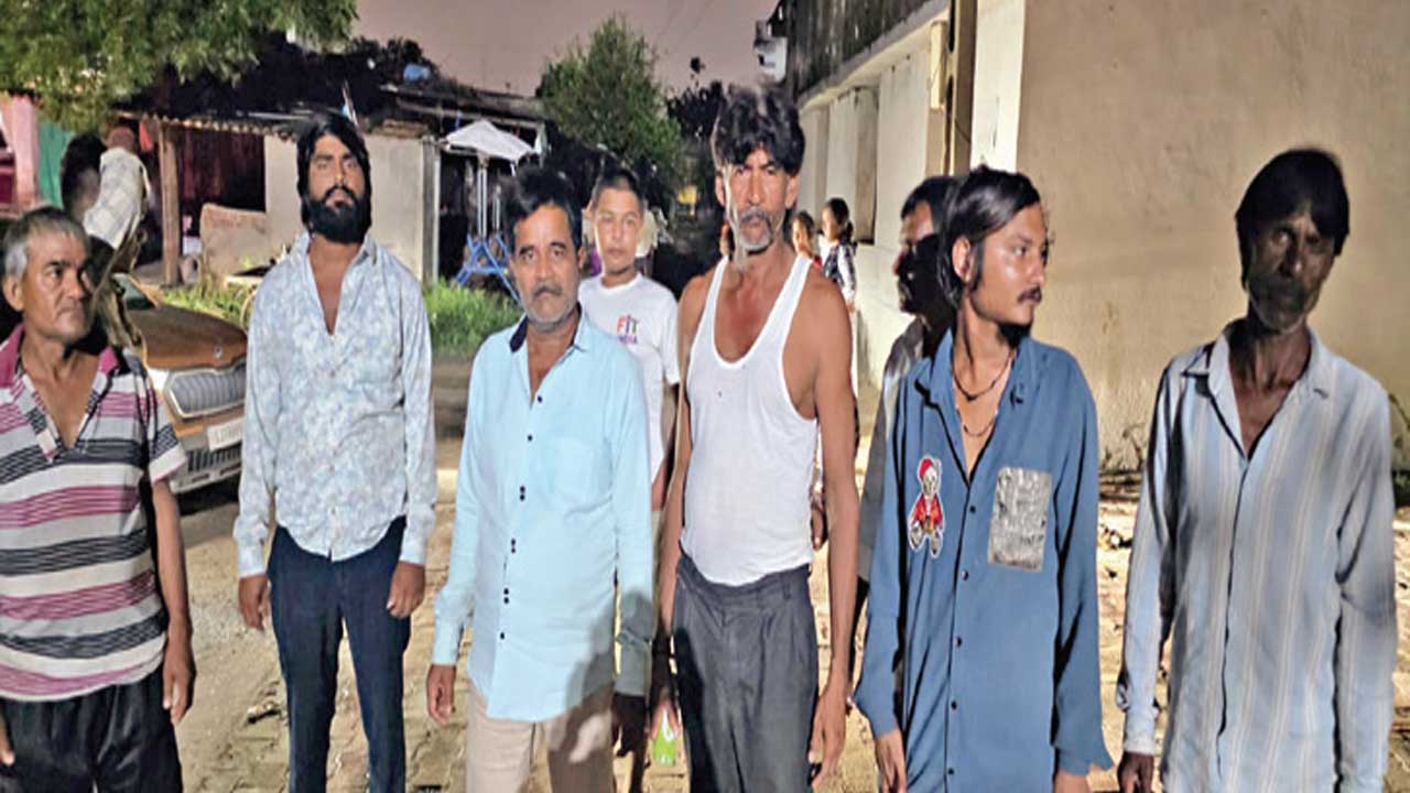 Gandhinagar: વિરાતલાવડીમાં જીવતો એક વાયર તૂટયો કલેક્ટરે સૂચના આપતાં વીજ તંત્ર દોડયું