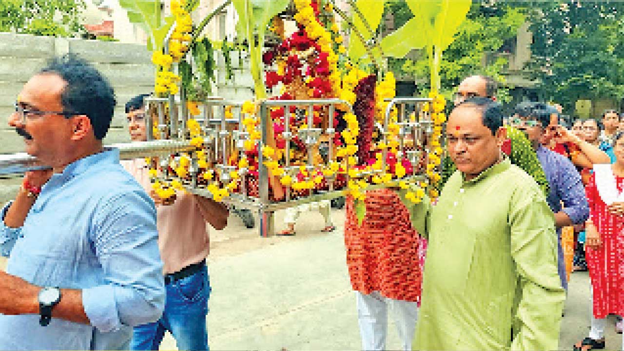 Bharuch:શ્રાવણના અંતિમ દિને ભરૂચના નીલકંઠ મહાદેવનો મેળો યોજાયો