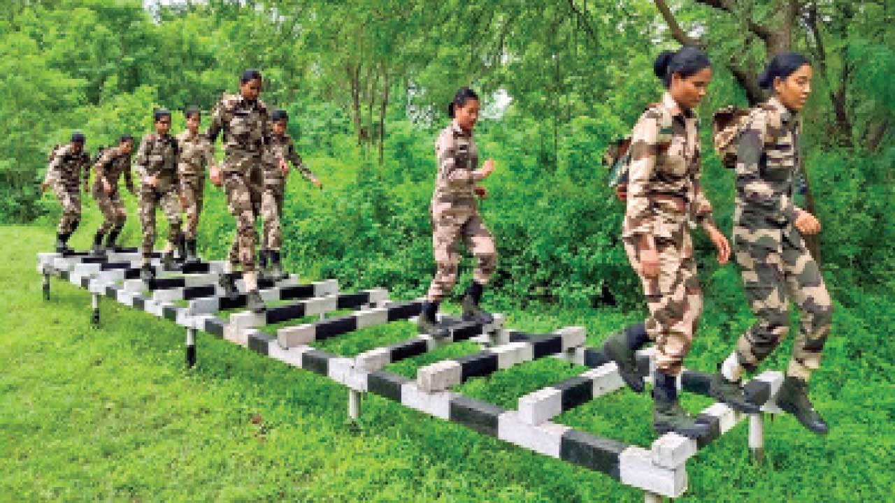 Vadodara:CISFની 15 મહિલા કર્મીઓ ટ્રેનિંગ લેવા માટે MP જશે