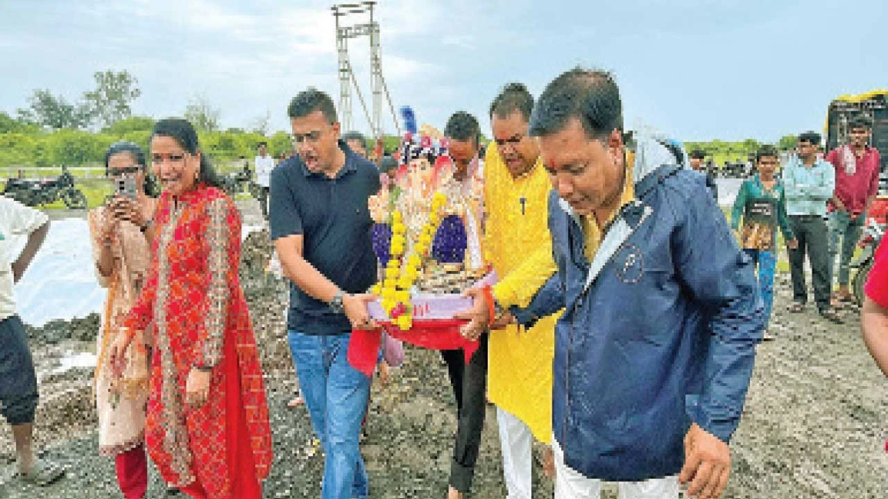 Dabhoi:પાલિકા પરિવાર સ્થાપિત શ્રીજીનું પાંચમાં દિવસે વિસર્જન