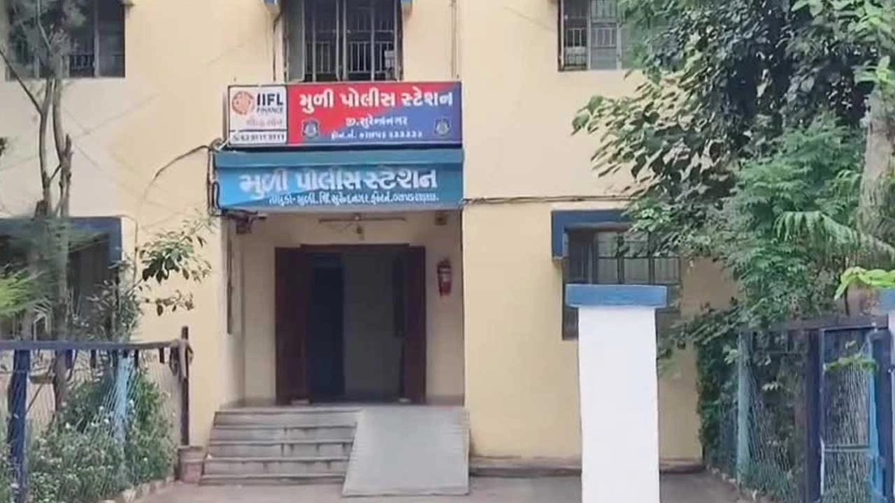 સુરેન્દ્રનગર: જિલ્લામાં અકસ્માતના 3 બનાવ, 2 વ્યક્તિનાં મોત અને 4ને ઈજા થઈ.
