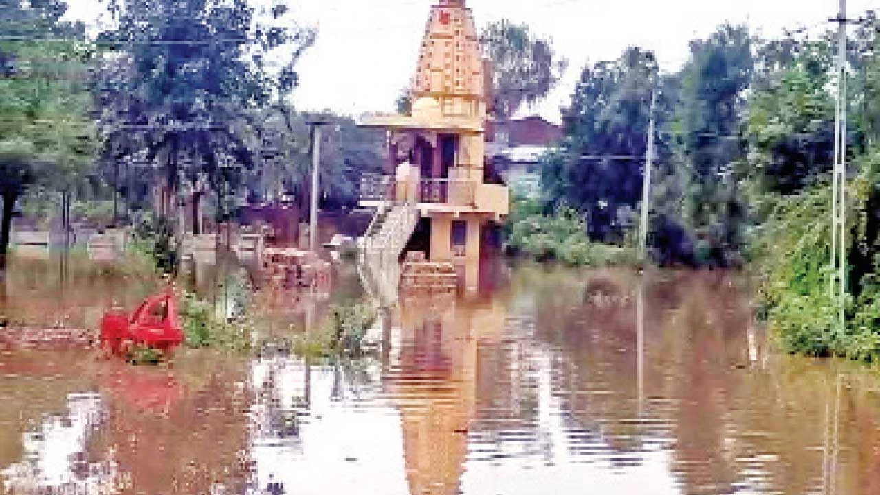 Bharuch:મગણાદમાં ઢાઢરના પાણી ઘૂસ્યા