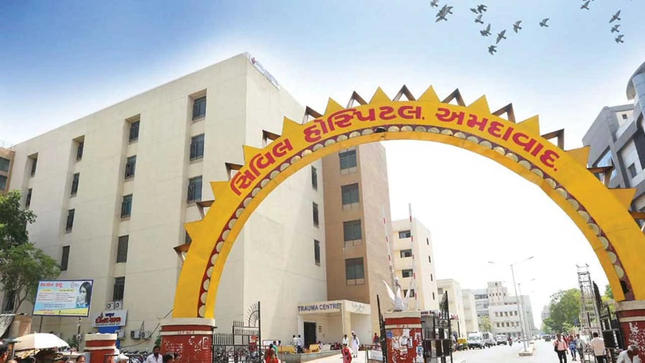 Ahmedabad:અમદાવાદ અને સુરત સિવિલ હોસ્પિટલના કર્મીઓના પગારનો એક વર્ષનો ખર્ચ 109 કરોડ
