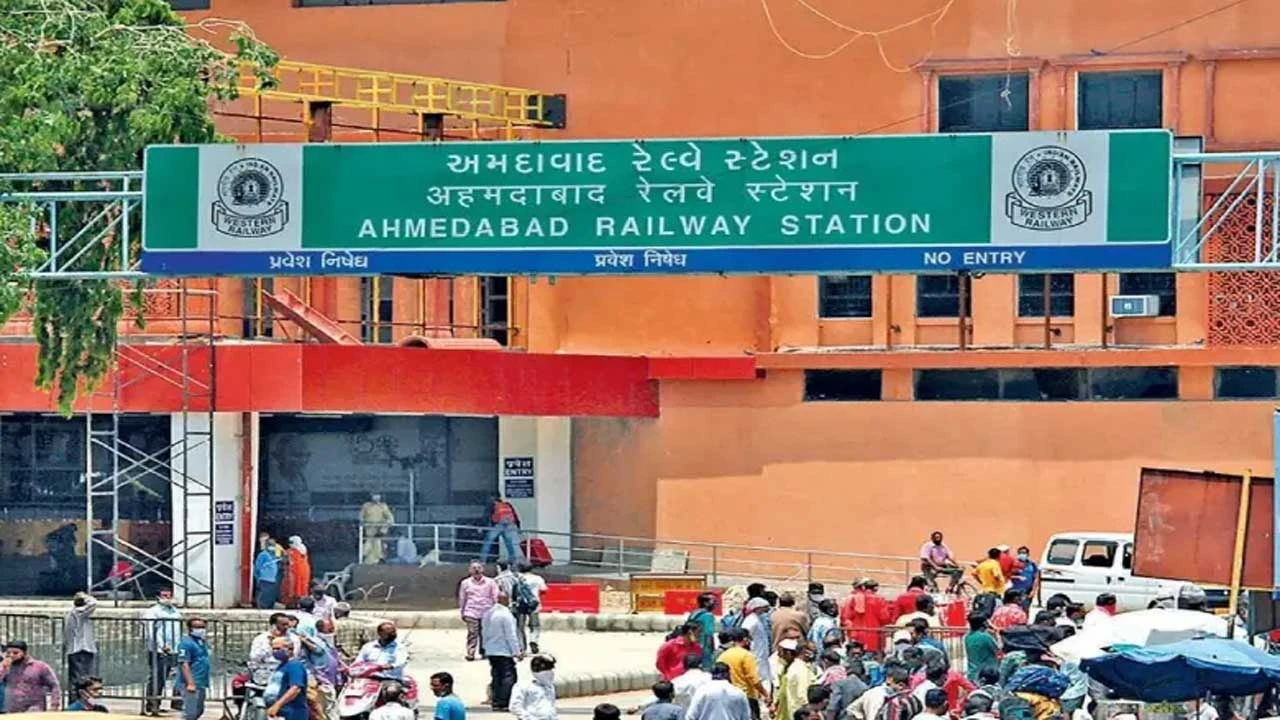 Ahmedabad:કાલુપુર રેલવે સ્ટેશનેથી ફરીથી નવજીવન, મુંબઈ ડબલ ડેકર,ગુજરાત ક્વીન ઉપડશે