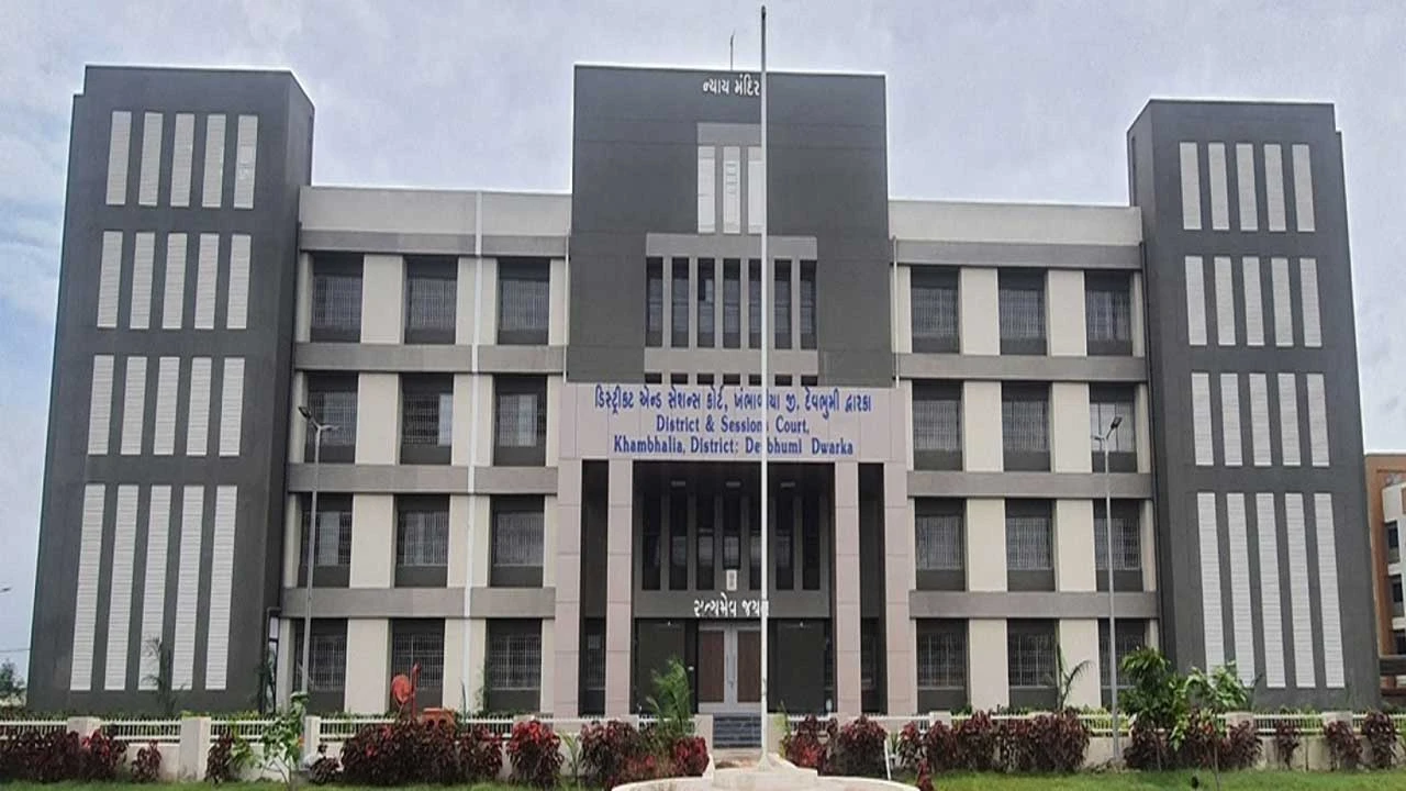 Ahmedabad:દેવભૂમિ દ્વારકામાં સરકારી કચેરી સામે ધરણાં પર પ્રતિબંધને હાઈકોર્ટમાં પડકાર