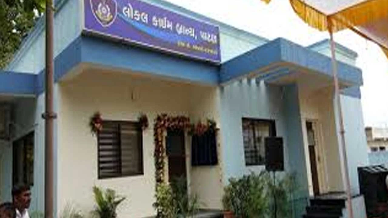 Patan: પંથકમાંથી LCB ટીમે વિદેશી દારૂ ઝડપ્યો