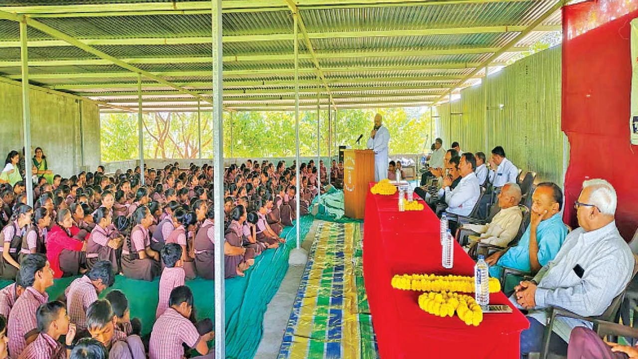 Bharuch:ઉમલ્લાની શાળામાં શિક્ષકોનો વિદાય સમારોહ યોજાયો