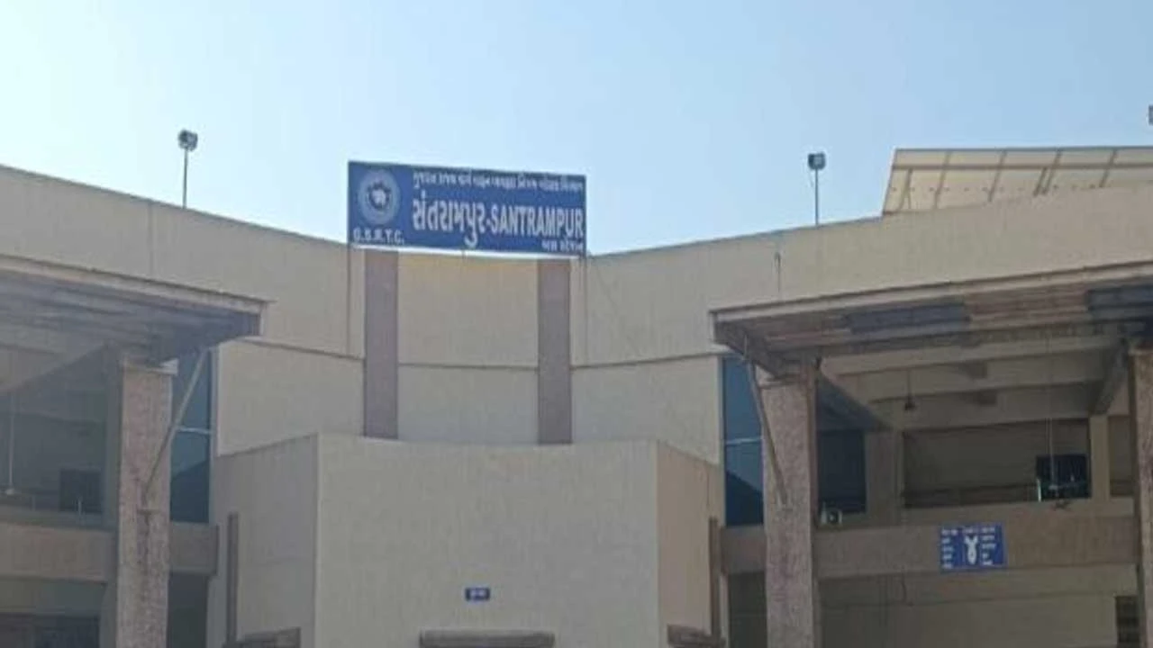 Mahisagar:વર્ષોથી નિયમિત ચાલતી બે બસના રૂટ અચાનક બંધ કરી દેવાયા