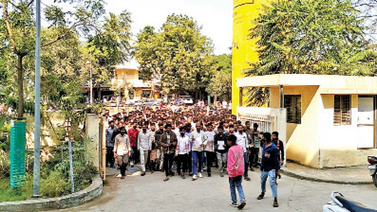 Chhotaudaypur:ખેડૂતો નુકસાની વળતરમાંથી ખેત મજૂરોને હિસ્સો ચુકવે તેવી માગ