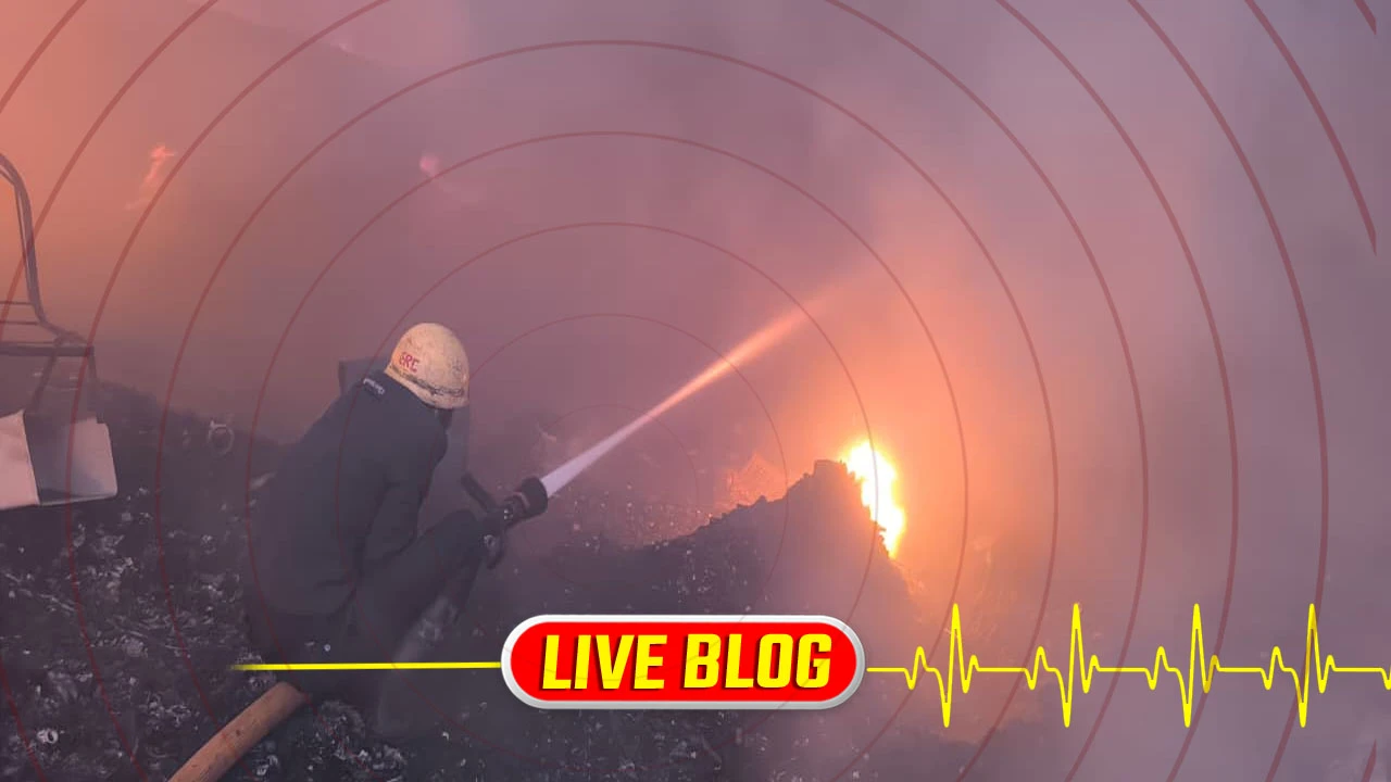 સુરતના બારડોલીમાં ભંગારના ગોડાઉનમાં આગ, પ્રાંત અધિકારી દ્વારા મેજર કોલ જાહેર કરાયો.