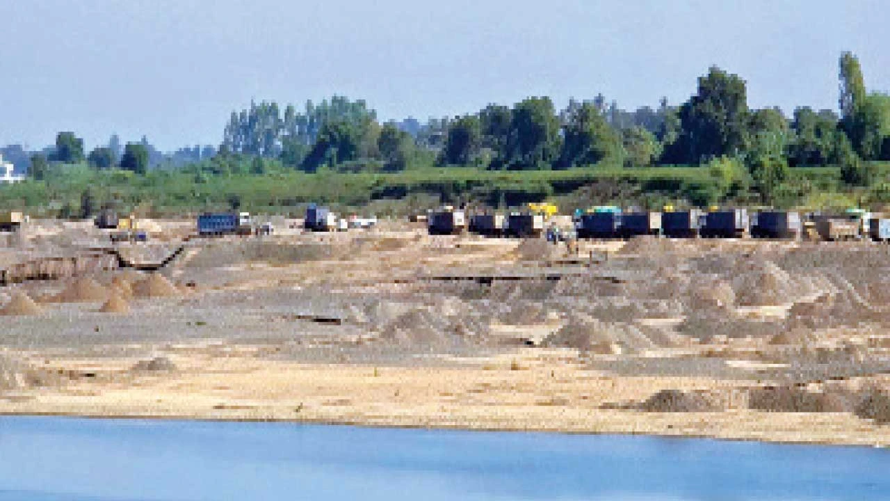 Vadodara:નર્મદા નદીના કિનારાના અતિ પૌરાણિક મંદિરો સામે ગંભીર ખતરો