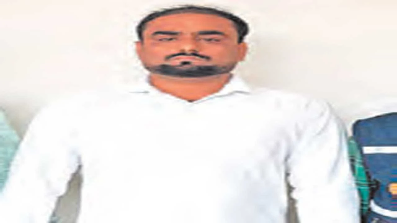 Godhra:કરાર આધારિત કૉમ્પ્યૂટર ઓપરેટર રૂા.2 હજારની લાંચ લેતાં ઝડપાયો 
