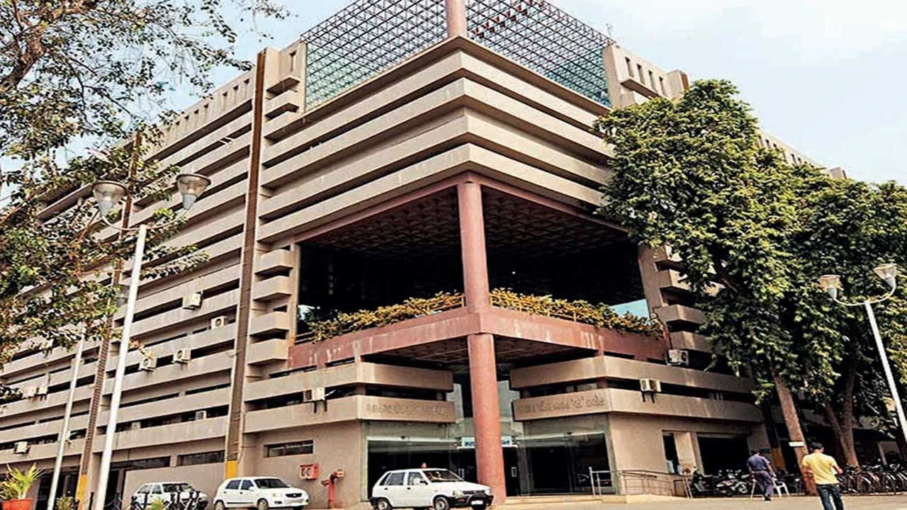 Ahmedabad: AMC દ્વારા ઉત્તર ઝોનમાં 241 એકમોને નોટિસ 