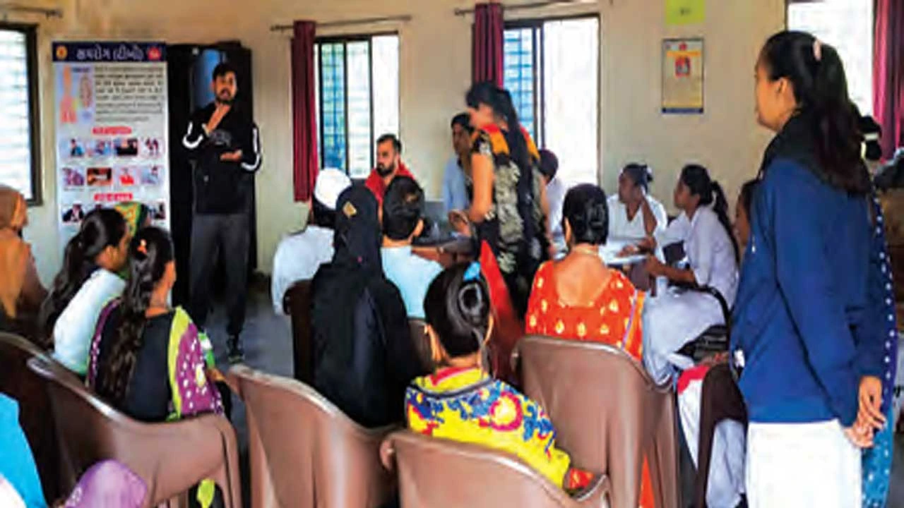 Chhotaudaypur:તાલુકાના શહેરી PHC ખાતે ટીબી X-રે નિદાન કૅમ્પ યોજાયો 