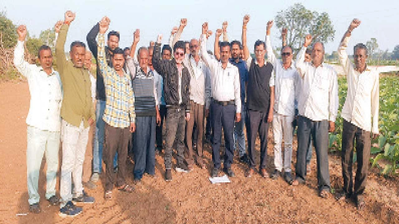 Vadodara:ડેસરના 71 ગામમાંથી 800 KVની હાઇટેન્શન લાઇનને લઇ ખેડૂતોને ચિંતા 