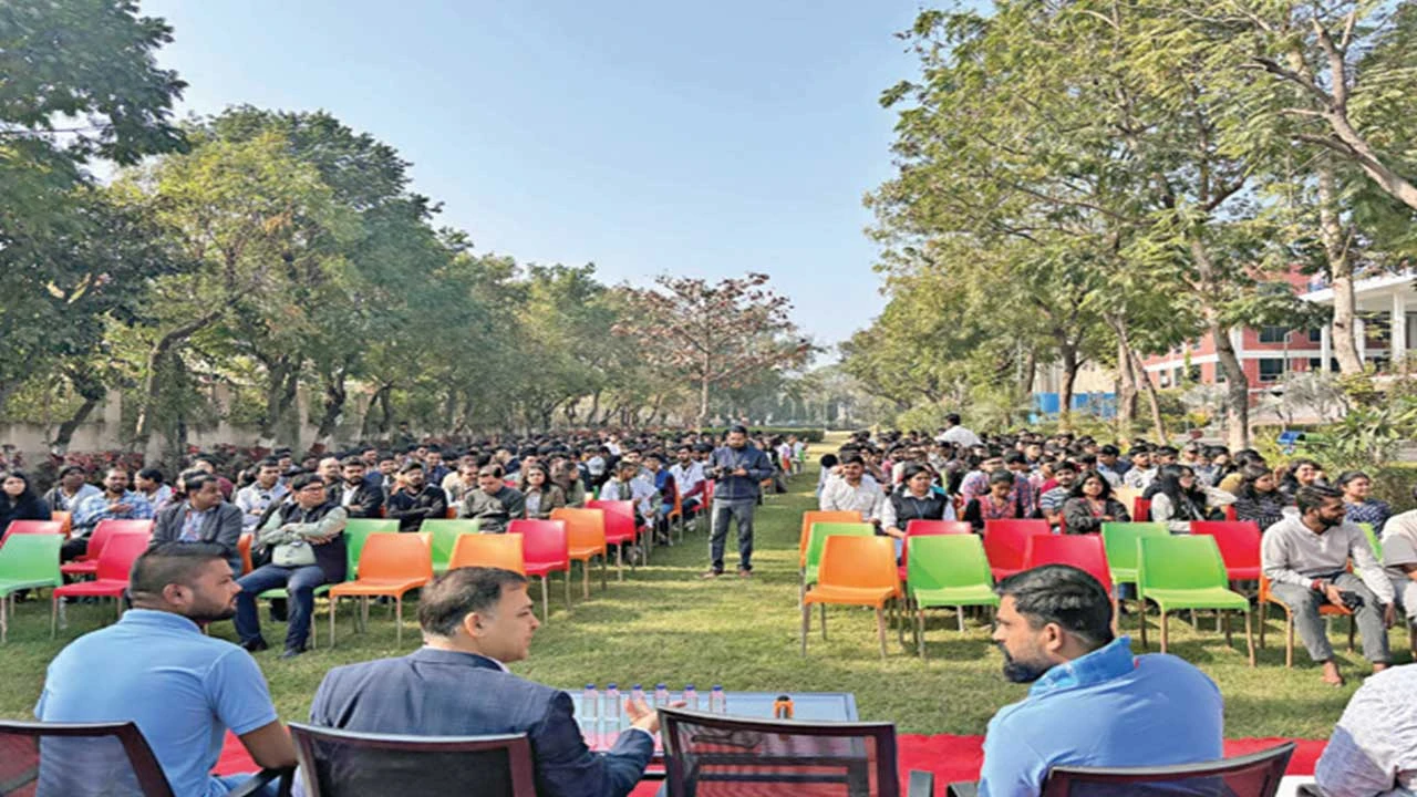 Dholka: કોલેજોમાં ડ્રગ્સ મુક્ત કેમ્પસ અભિયાનનું આયોજન 