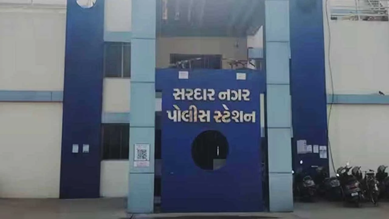 Ahmedabad: નોબલનગરમાં સામાન્ય ઝઘડામાં પાડોશીઓ વચ્ચે પથ્થરમારો થયો 