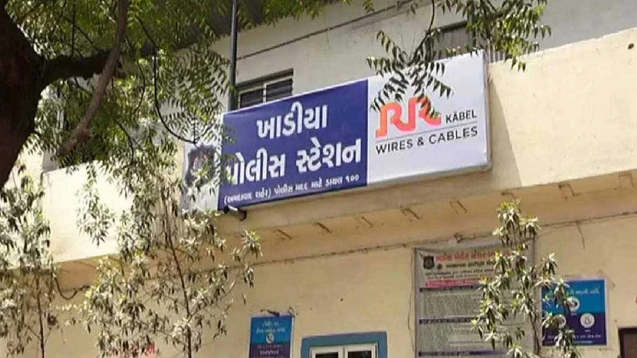 Ahmedabad: ખાડિયામાં યુવકે લગ્નની લાલચ આપી સગીરાને ગર્ભવતી બનાવી 