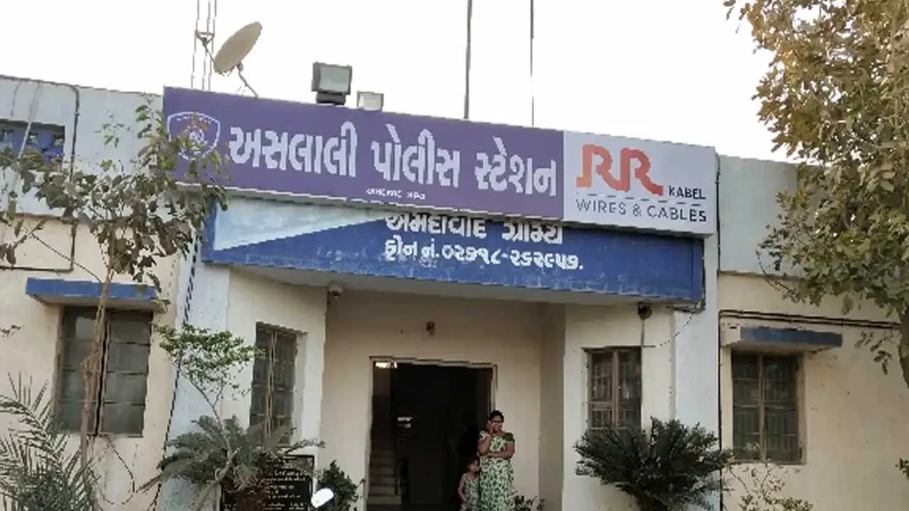 Ahmedabad: અસલાલીમાં રિક્ષાચાલકને રોકવા જતા બે હોમગાર્ડ જવાન ઇજાગ્રસ્ત 