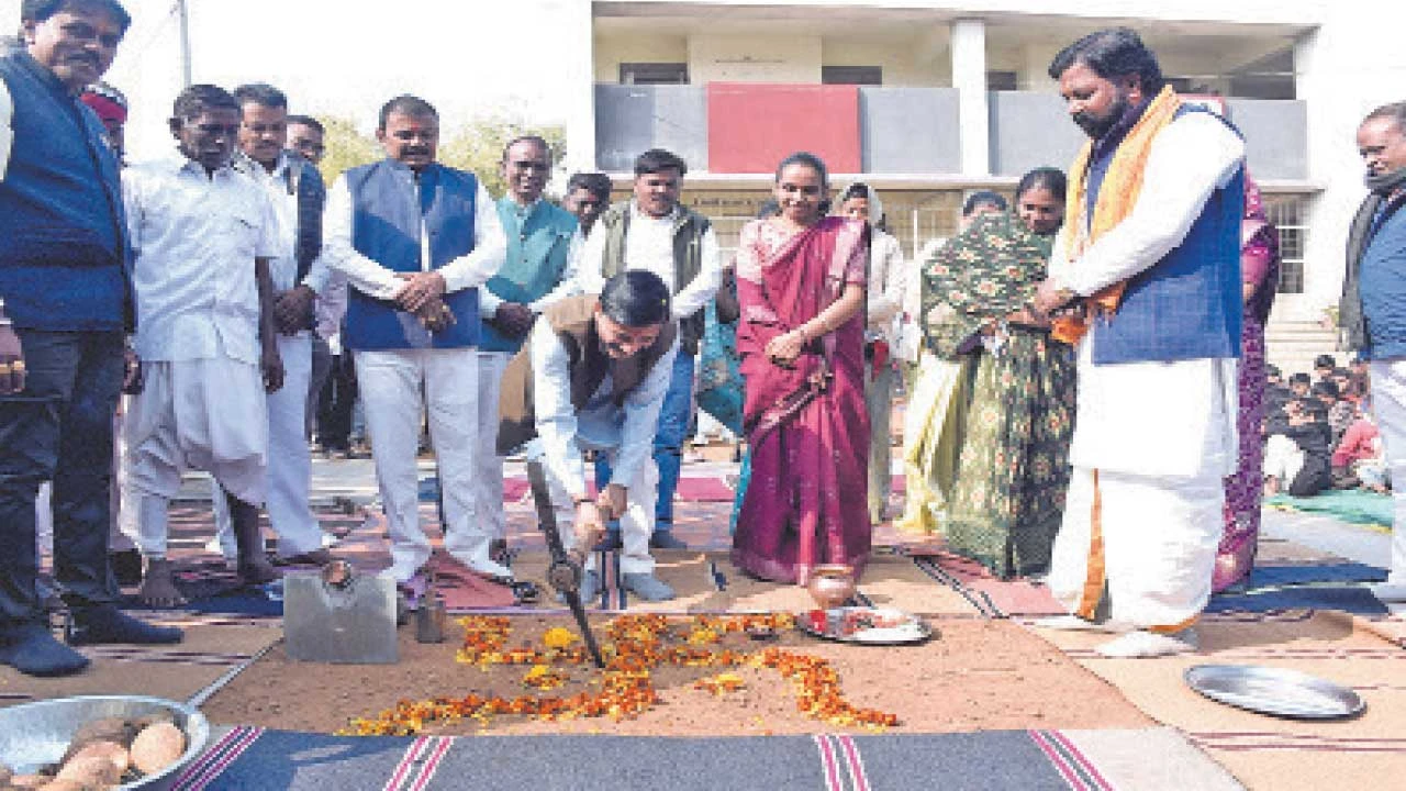 Dahod:સંજેલીના ગામોમાં રૂા.6.72 કરોડના ખર્ચે વિકાસ કામોનું ખાતમુહૂર્ત કરાયું 
