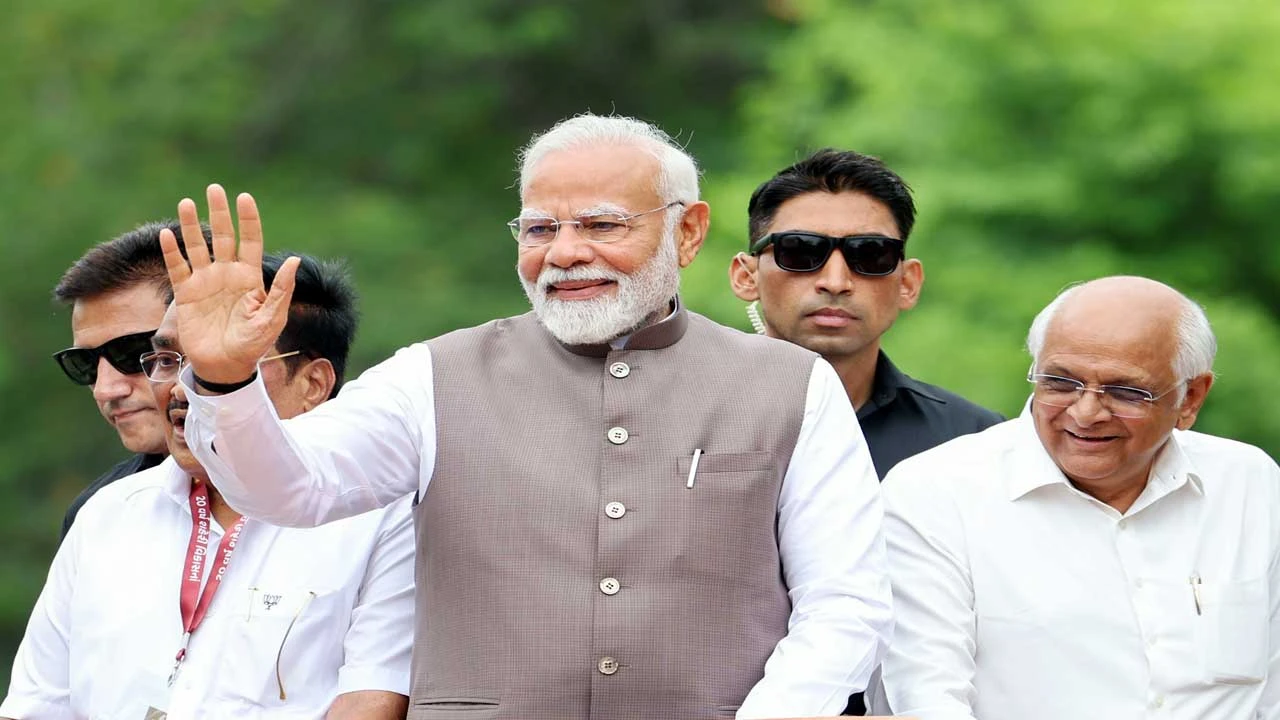 Gandhinagar: ભારે વાહન, નો-પાર્કિંગ, પ્રવેશ પ્રતિબંધ ફરમાવતું જાહેરનામું બહાર પડાયું 