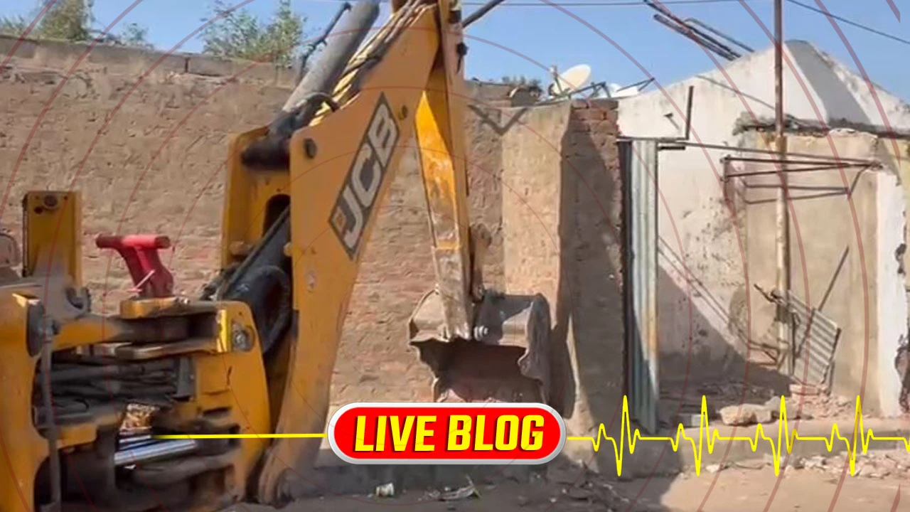 Gujarat Latest News Live : સુરેન્દ્રનગરના ચોટીલામાં ડુંગર તળેટી રોડ પર ડિમોલિશન, ગેરકાયદે દુકાનો ઉભી કરવામાં આવી હતી 