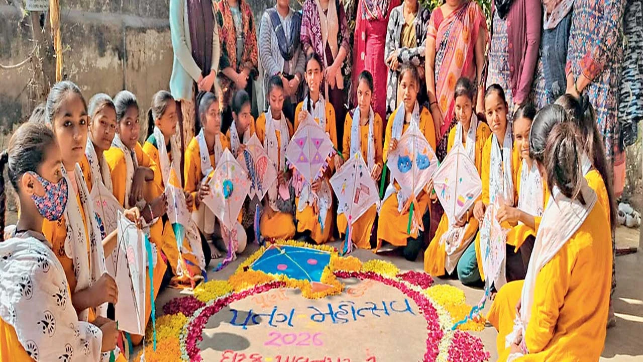 Palanpur: આઈસીડીએસ પાલનપુર ઘટક-1 દ્વારા કિશોરીઓ માટે પતંગ ઉત્સવ કાર્યક્રમ યોજાયો 