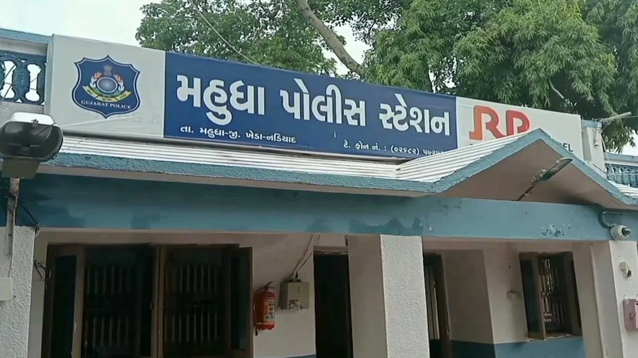 Nadiad: ખેડા જિલ્લામાં બે સ્થળેથી 40 લાખનો વિદેશી દારૂ પકડાયો 