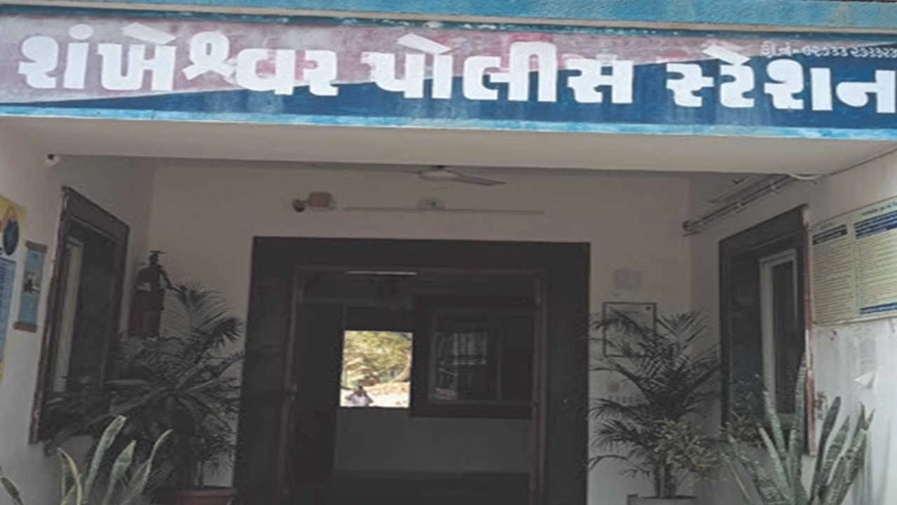 Patan: મુજપુરથી દેશી દારૂ ઝડપાયો, એક શખ્સ વિરૂદ્ધ પોલીસે ગુનો નોંધયો