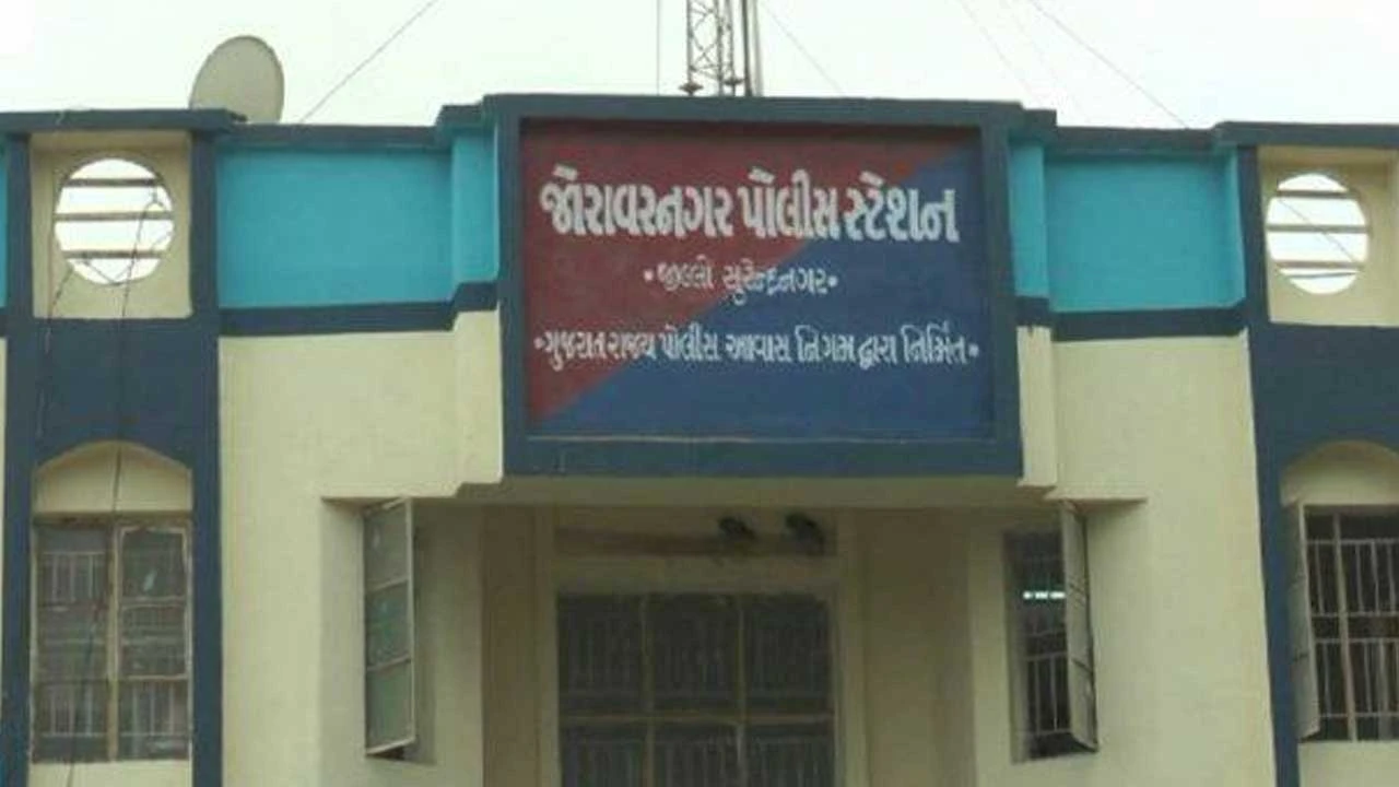 Surendranagar: કચ્છના શખ્સે રતનપરના બે વેપારીને રૂપિયા 5.46 લાખનો ચૂનો લગાવ્યો