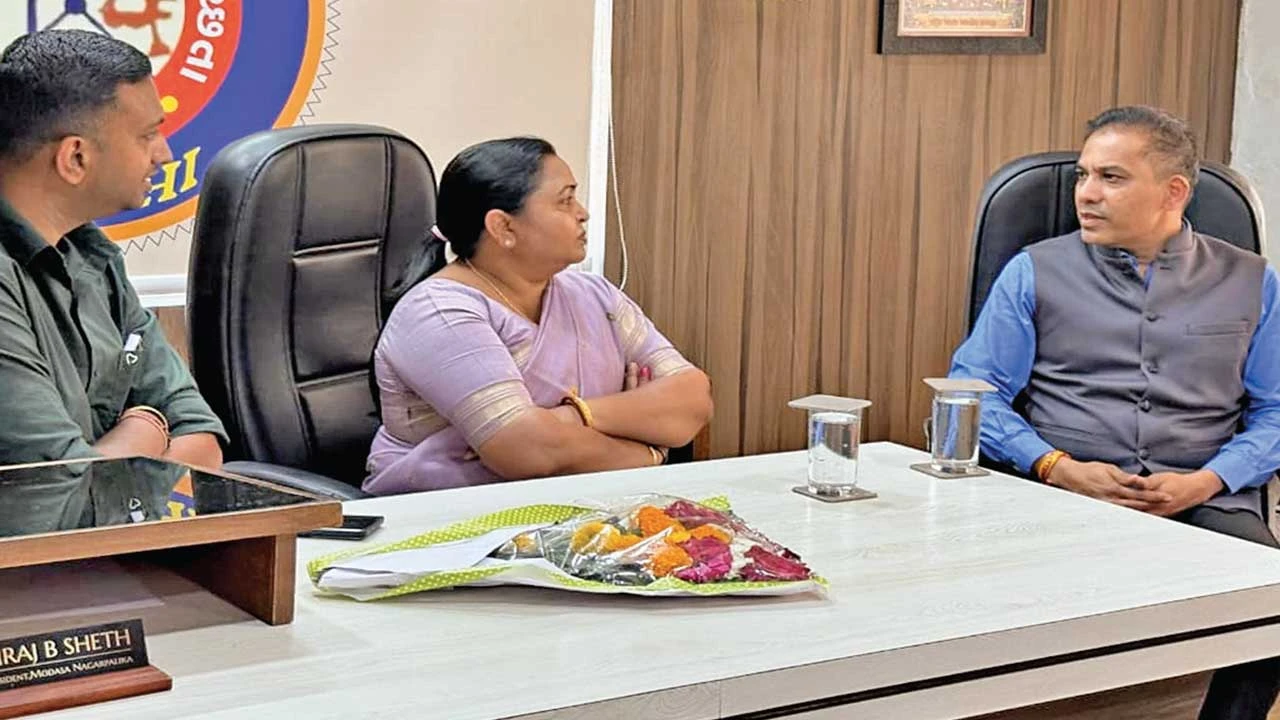 Modasa: નડિયાદ રેલવે લાઈન પર અંડરપાસ બનાવવા માગ