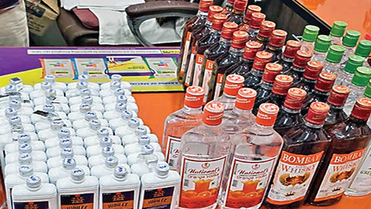 સુરેન્દ્રનગરમાં દારૂના વેપલા કરતા દંપતીના ઘરે દરોડો અને ચોટીલાના ગામેથી દારૂ જપ્ત.",