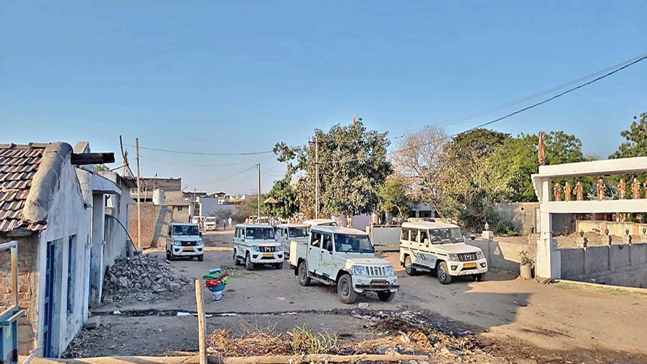 Surendranagar: ભાણેજડામાં પ્રથમવાર ચેકિંગ : રૂ. 14.75 લાખના વીજ ચોરીના તંત્રે બિલો ફટકાર્યા