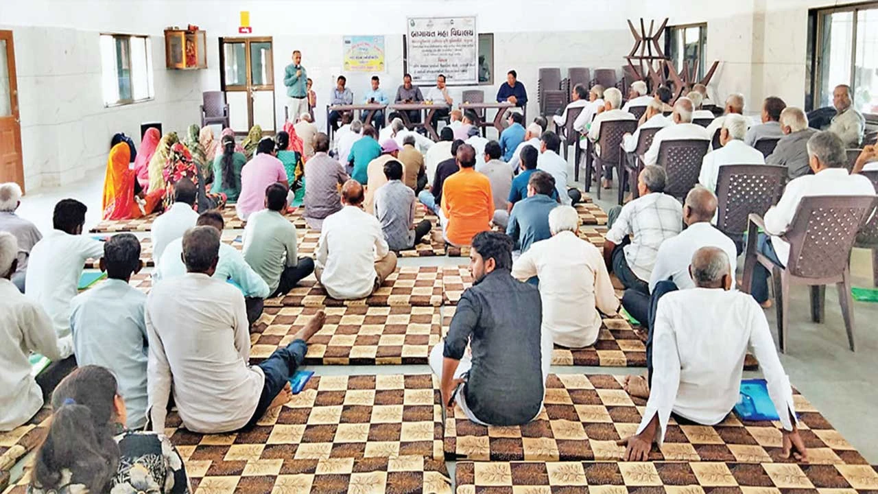 મહેસાણા: મસાલા પાકોની ખેતી માટે ખેડૂતોને Sardar Krushinagar દાંતીવાડા યુનિવર્સિટી દ્વારા માર્ગદર્શન અપાયું.