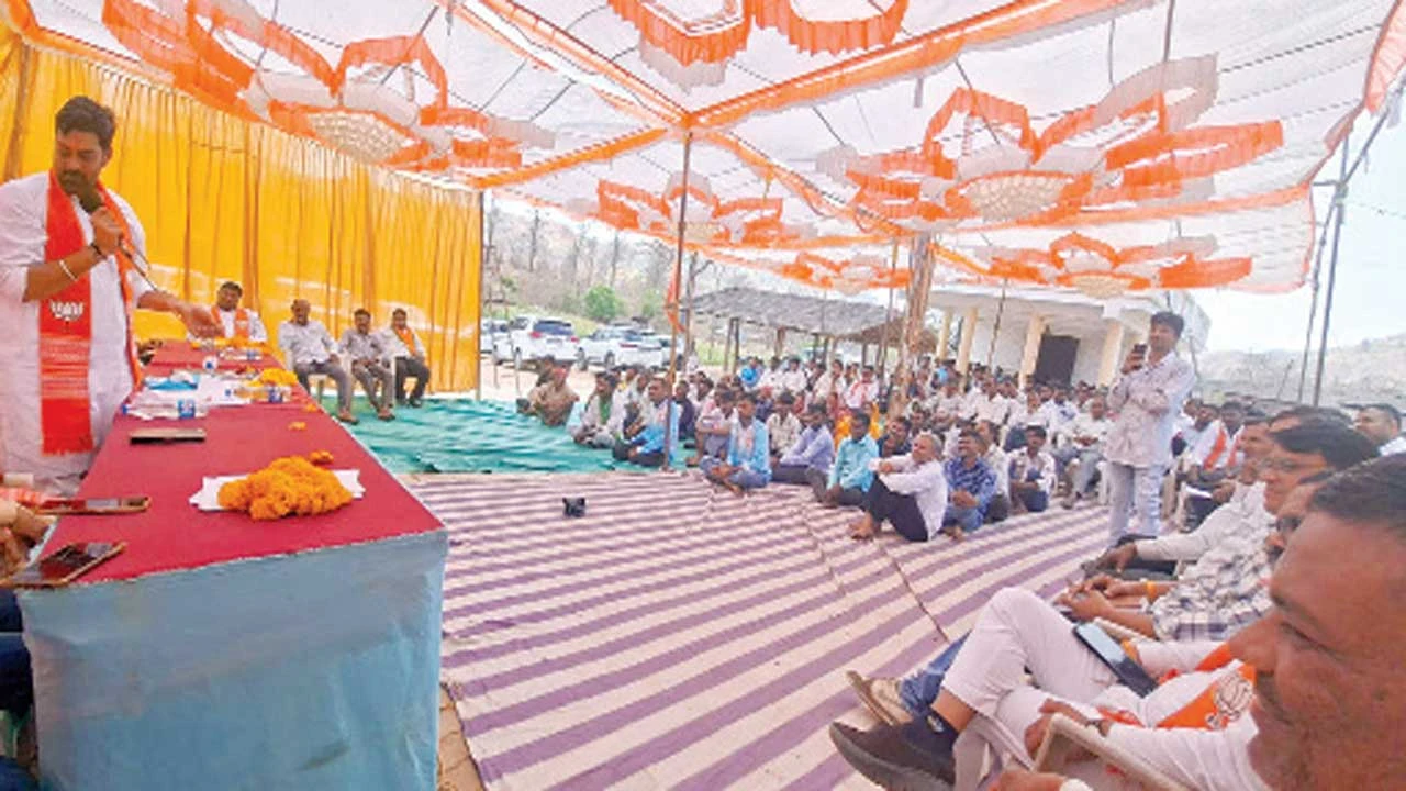 NARMADA: સામોટ જિ.પં.ના આગેવાનોની હાજરીમાં સંકલન બેઠક યોજાઇ 