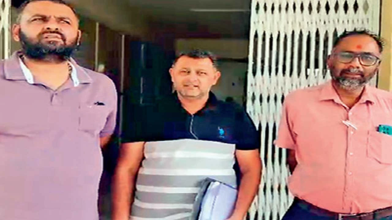 હિંમતનગર પાલિકાની પ્રાથમિક મતદાર યાદી સામે વાંધા રજૂ.