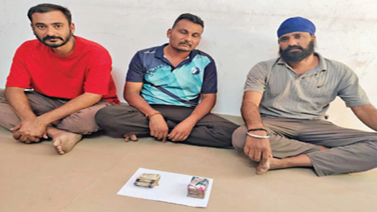 Modasa: મોડાસામાં જુગાર રમતા ત્રણ શખ્સો ઝડપાયા 