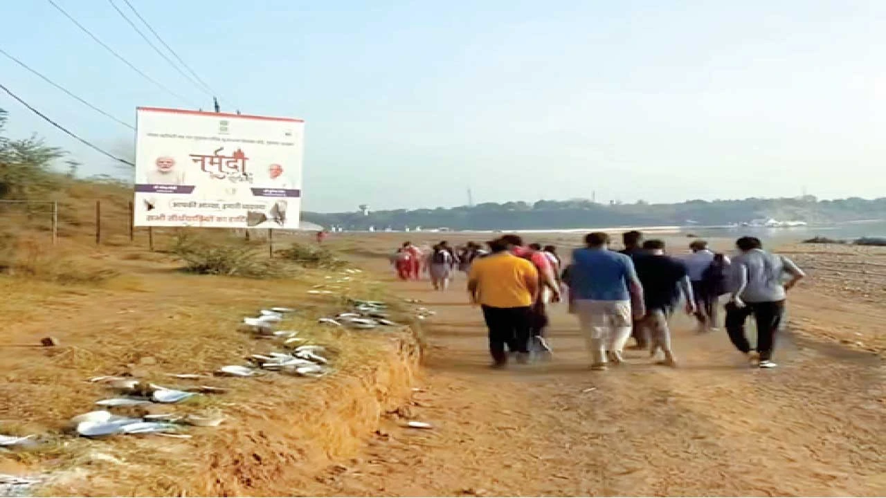 Narmada: મા નર્મદા પંચકોશી ઉત્તરવાહિની પરિક્રમા રૂટ પર ઠેરઠેર કચરો
