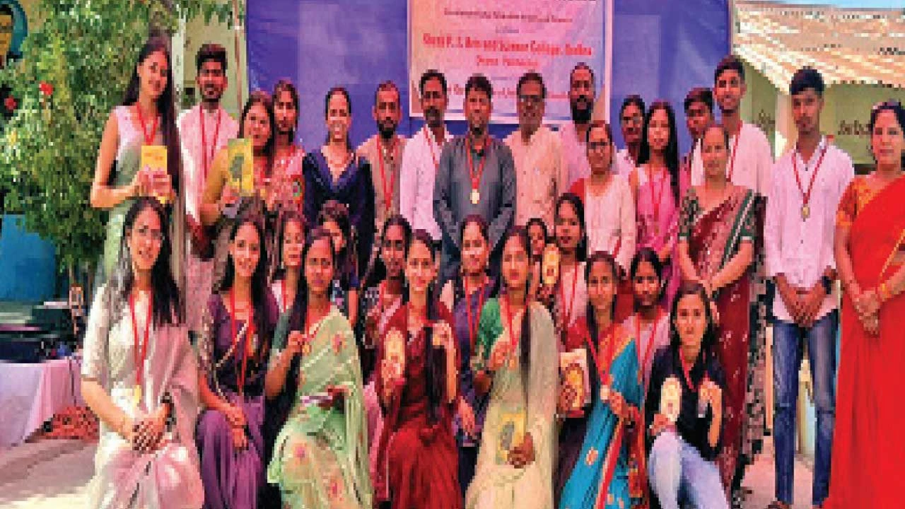 GODHRA: શેઠ પેટી આર્ટ્સ એન્ડ સાયન્સ કૉલેજના NSSની વાર્ષિક શિબિરનું આયોજન.