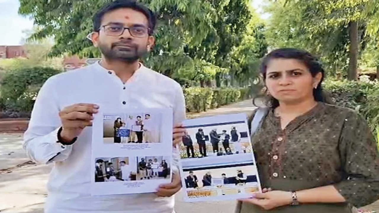 ગાંધીનગરની હિલવુડ સ્કૂલના સંચાલકો સામે વિદ્યાર્થીઓને માનસિક ટોર્ચરના આક્ષેપ.