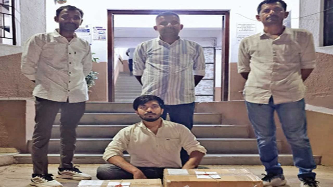 Dhrangadhra: ધ્રાંગધ્રાના વિરેન્દ્રગઢ ગામમાંથી બોગસ તબીબને SOGએ ઝડપ્યો 