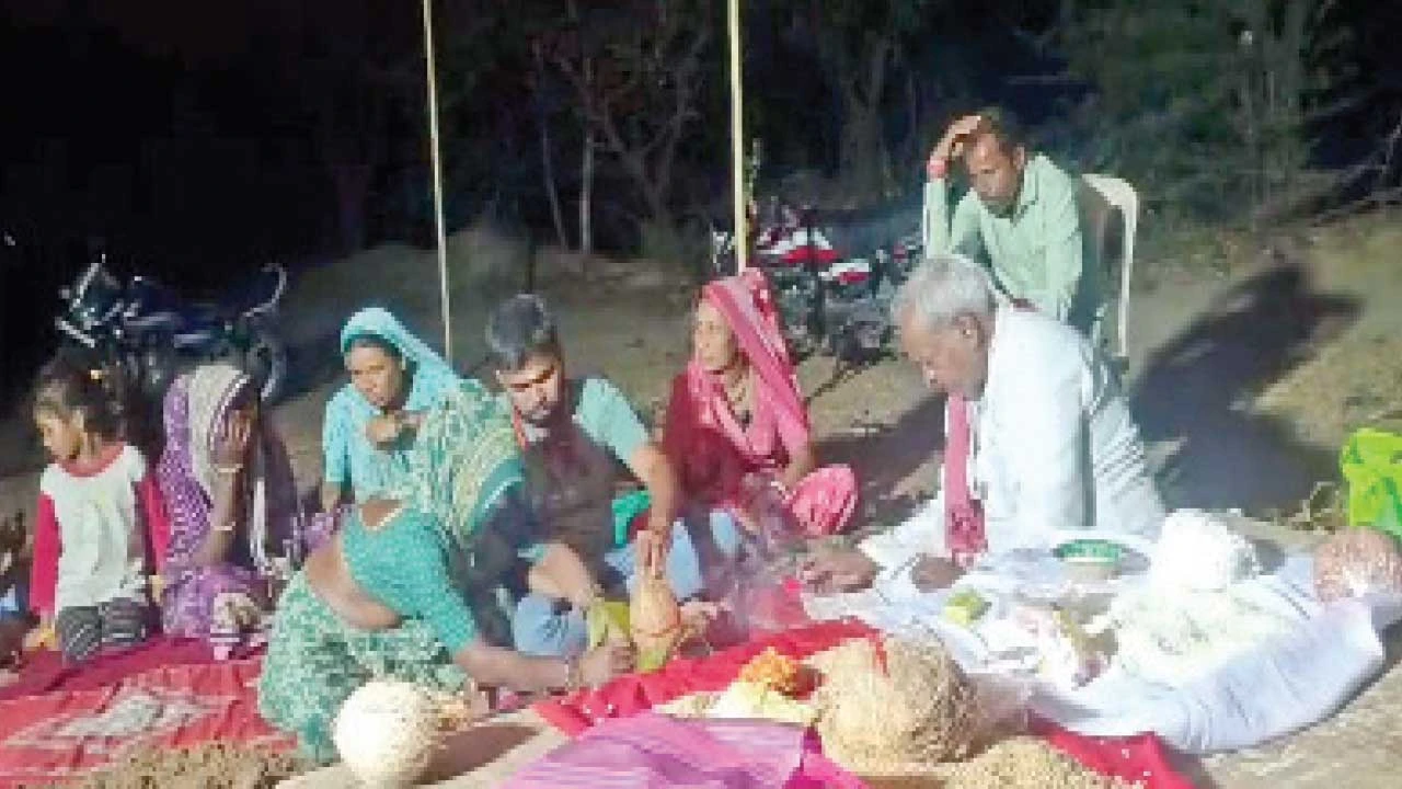 પંચમહાલના શહેરા નજીક સામી સમડી ગામે રામ મંદિરનું ભૂમિ પૂજન કરાયું.