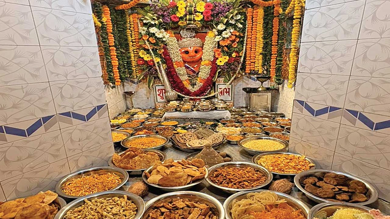 ડાકોર ઠાસરાના નેશ ગામે હનુમાન જયંતિની ભવ્ય ઉજવણી.