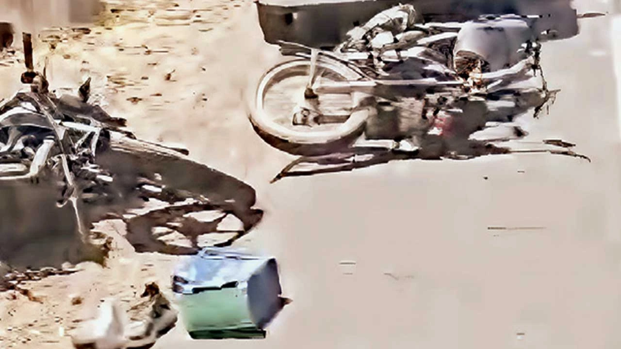 Dhandhuka: ધંધૂકામાં અકસ્માતના બે જુદાં જુદાં બનાવમાં 1 વ્યક્તિનું મોત, બેને ઈજા 