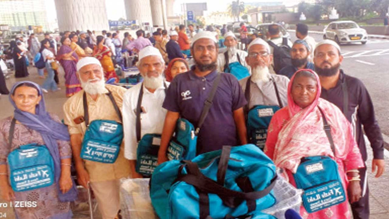 Vadodara: સંખેડાના 48 હજયાત્રી મુંબઇ ખાતે મક્કા-મદીનાની ફ્લાઇટ ચૂકી ગયા 