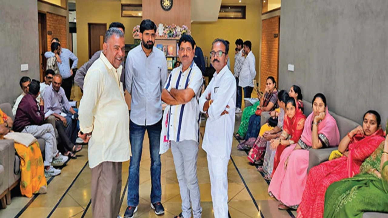 સુરેન્દ્રનગર સ્થાનિક સ્વરાજ્યની ચૂંટણીમાં ભાજપના ટિકિટ નિયમોથી અનેકના અરમાનો અધૂરા રહેશે.