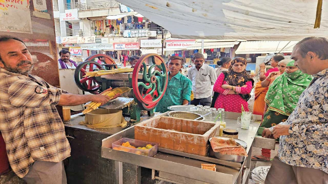 Surendranagar: ચાર દિવસથી તાપમાનનો પારો 40 ડિગ્રીને પાર રહેતા આકાશી અગનવર્ષા 