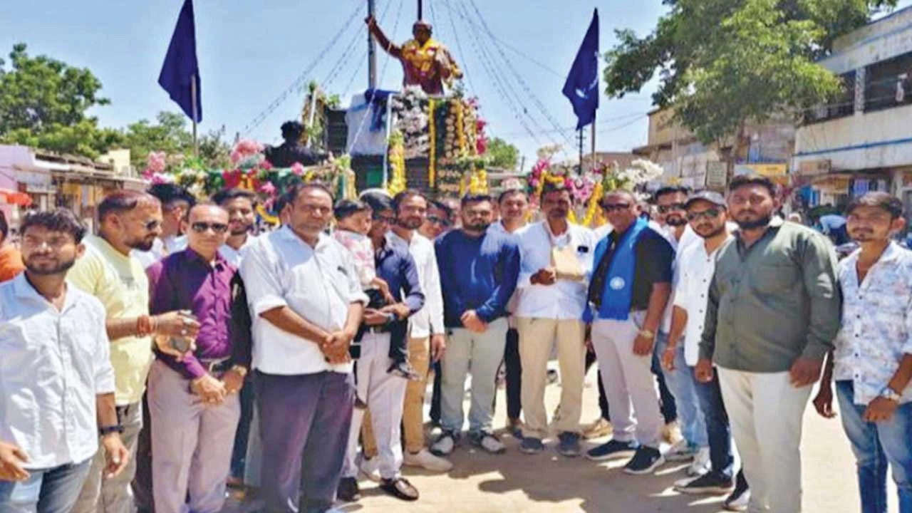 Halvad: હળવદમાં ડો.બાબાસાહેબ આંબેડકરની 135મી જન્મ જયંતીની ઉજવણી કરાઈ 